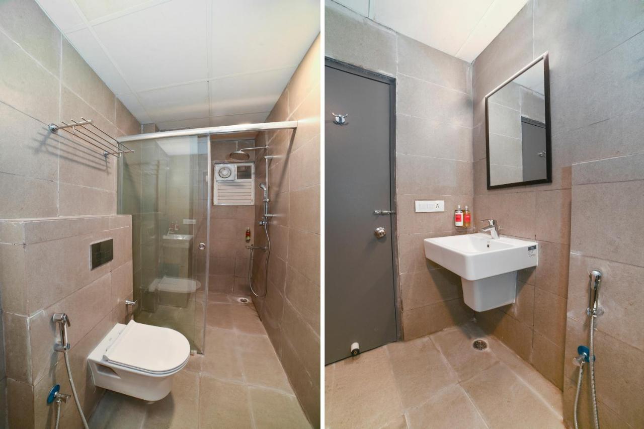 Vaccinated Staff- Oyo Townhouse 384 Nk Hotels Dispur Екстериор снимка